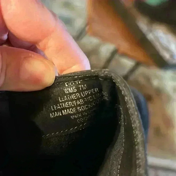 Kenneth Cole Reaction Lift It women’s black wedge zip size 7 - Picture 2 of 5